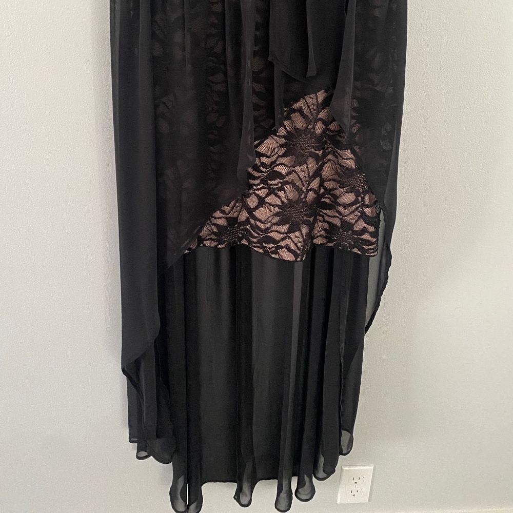 Dress - Picture 2 of 7